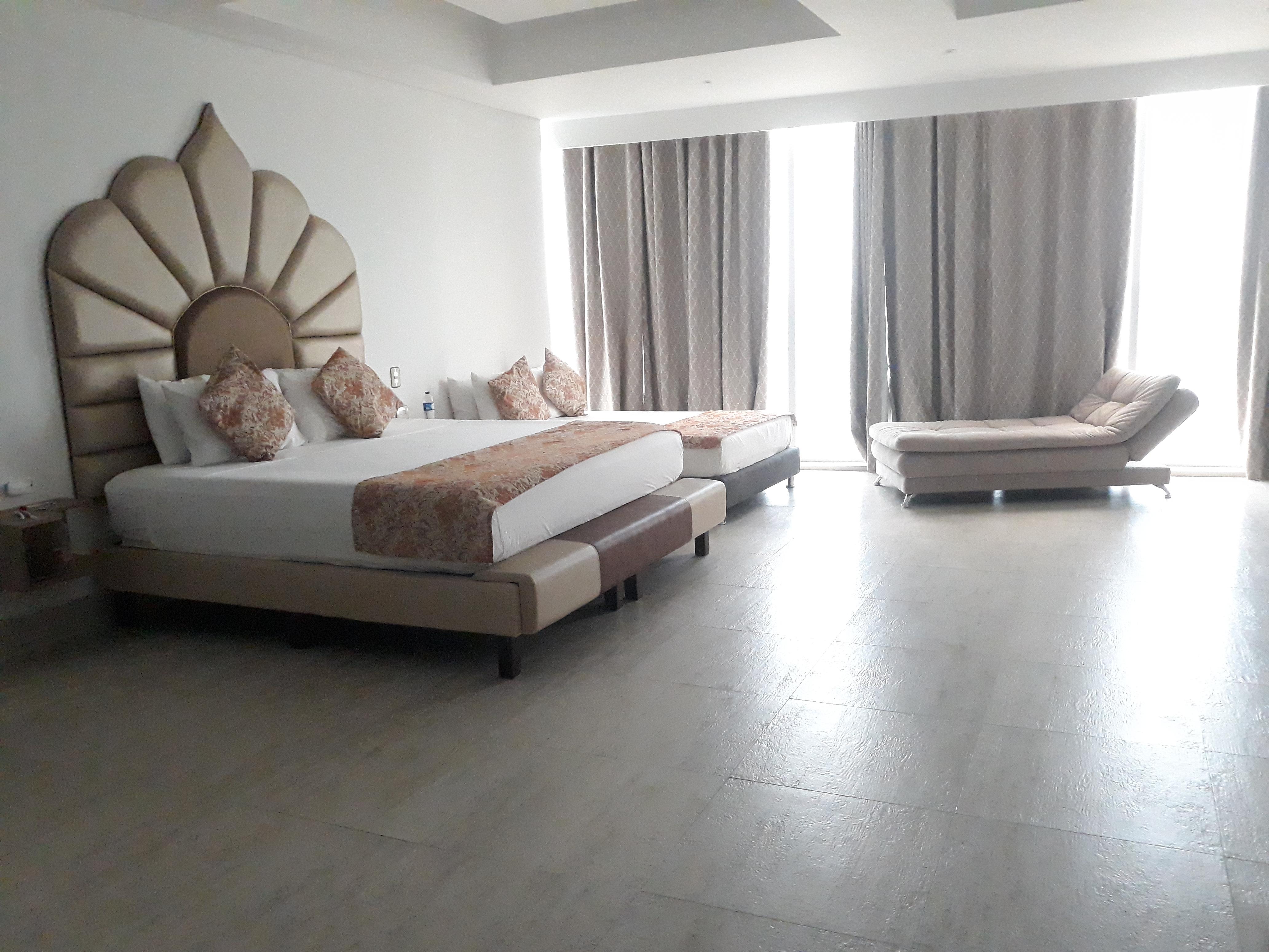 Hotel Cartagena Dubai Luaran gambar